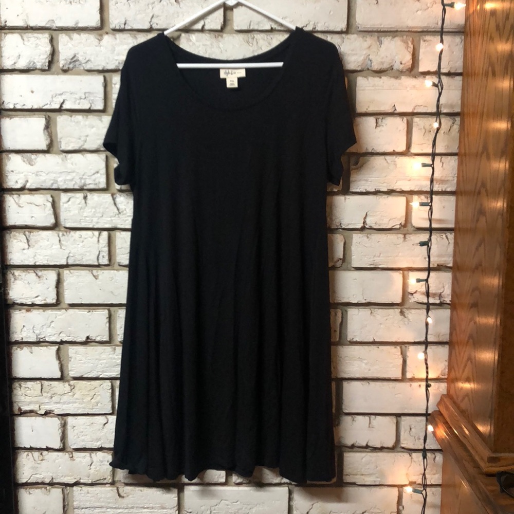 Black short sleeve dress size petite XL